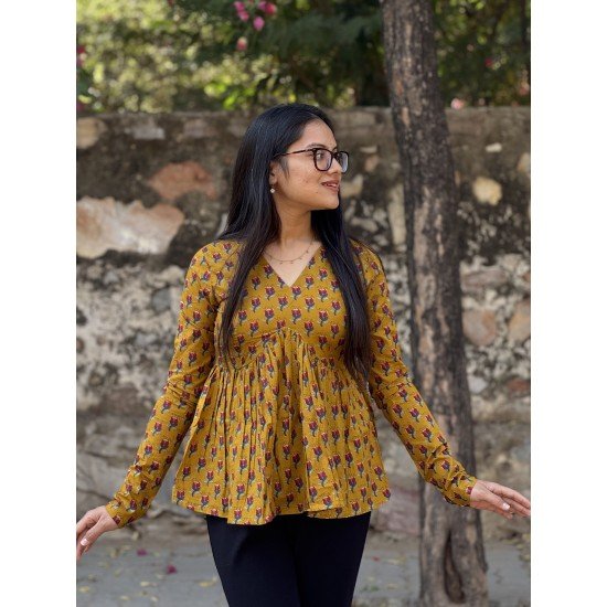MUSTARD LITTLE MOTIF CLAIRE TOP MUSTARD LITTLE MOTIF CLAIRE TOP
