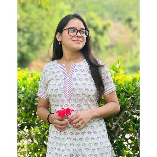 LILAC LITTLE MOTIFS LONG STRAIGHT KURTI LILAC LITTLE MOTIFS LONG STRAIGHT KURTI