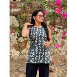 GREY FISH MOTIF SHORT STRAIGHT KURTI