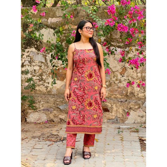 DARK PEACH FLORAL MOTIFS KURTA BOTTOM SET DARK PEACH FLORAL MOTIFS KURTA BOTTOM SET