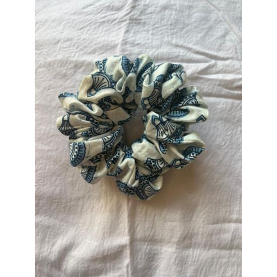 BLUE SHELL SCRUNCHY